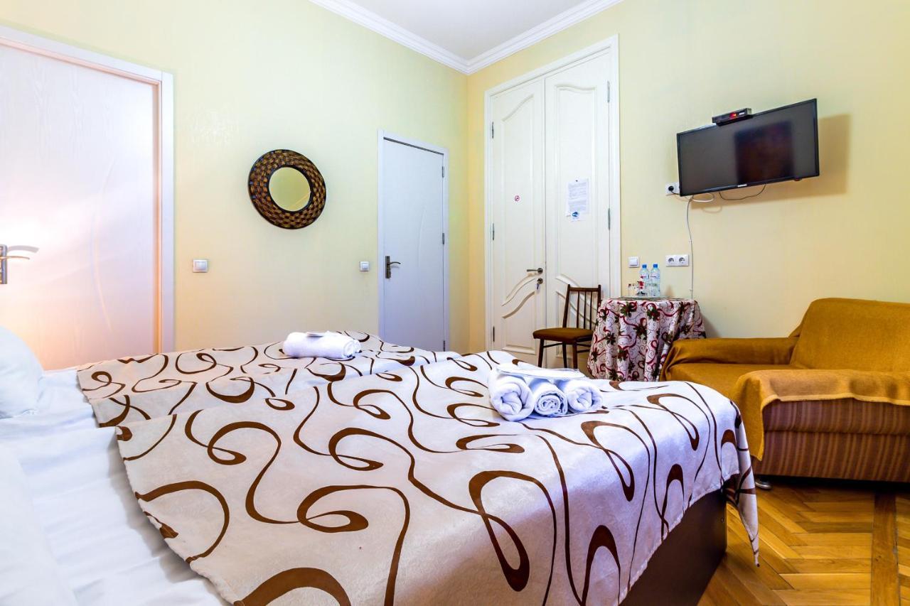 V Park Hotel Тбилиси Экстерьер фото