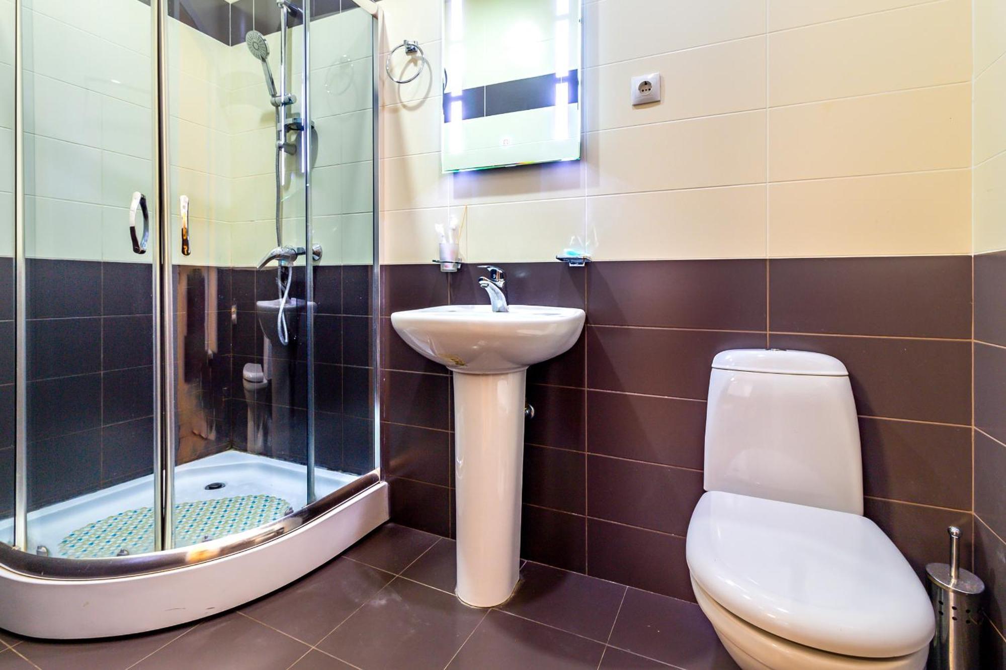 V Park Hotel Тбилиси Экстерьер фото